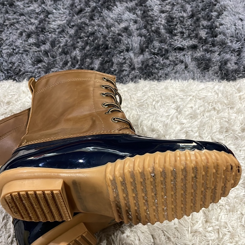 Duck Boot - image 3